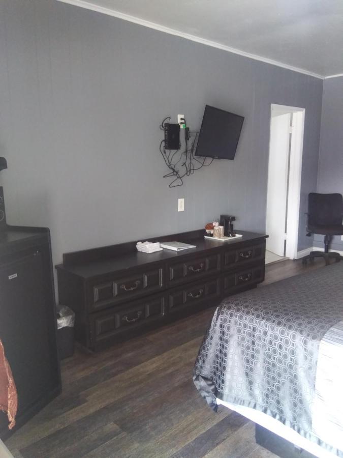 Modoc Inn Alturas Bagian luar foto