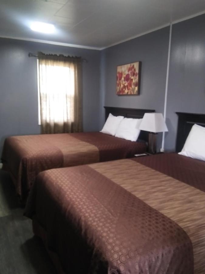 Modoc Inn Alturas Bagian luar foto