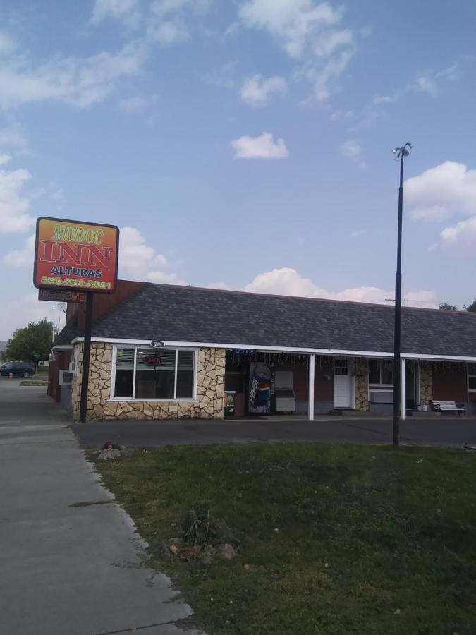 Modoc Inn Alturas Bagian luar foto