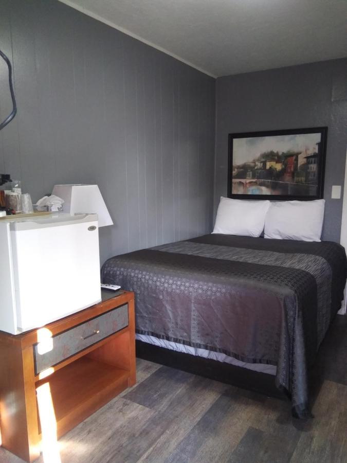 Modoc Inn Alturas Bagian luar foto