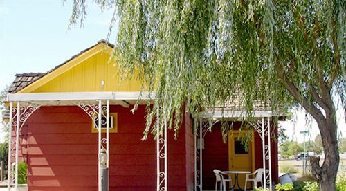 Modoc Inn Alturas Bagian luar foto